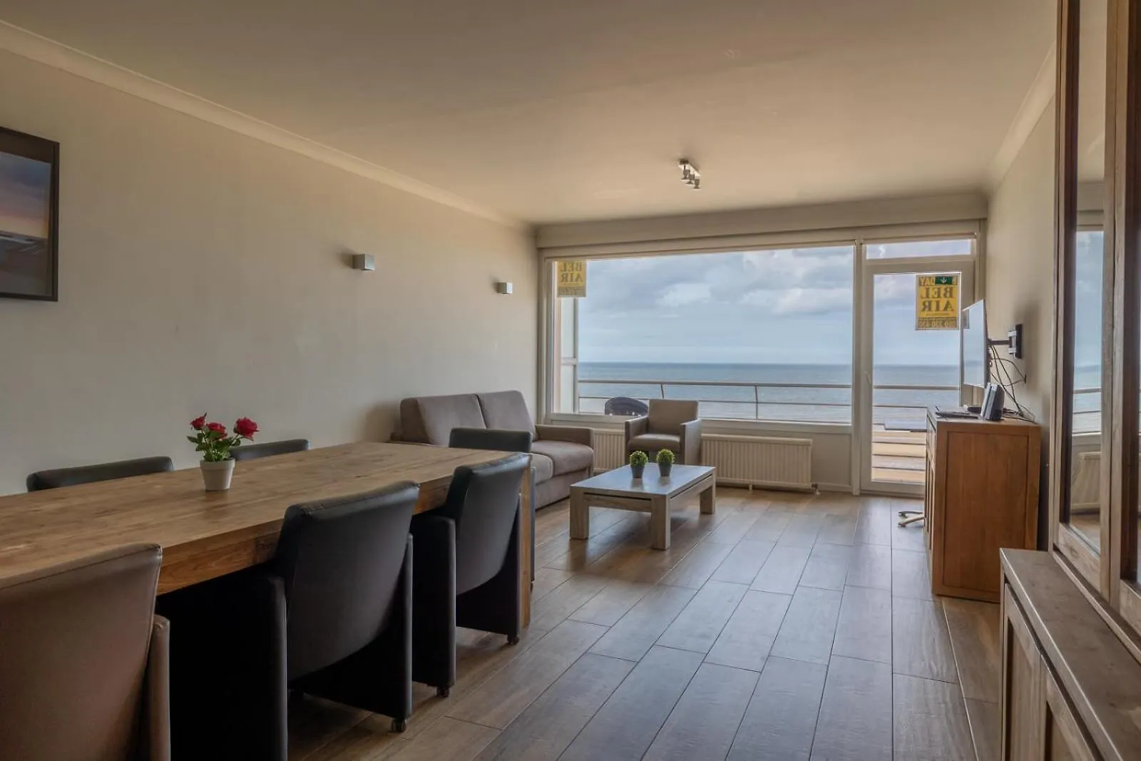 Spacious 2-Bedroom Apartment With Breathtaking Sea View T68 Ostend